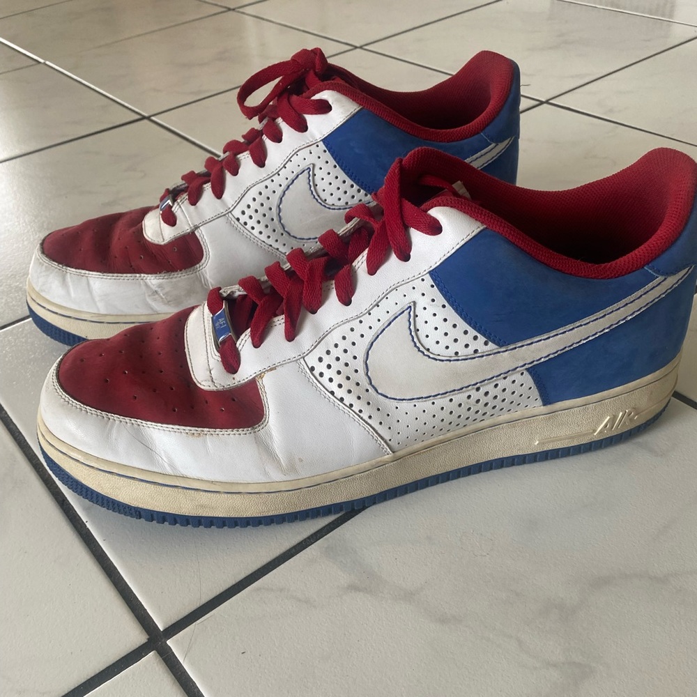 Mens Size 15 Nike Air Force Ones 82